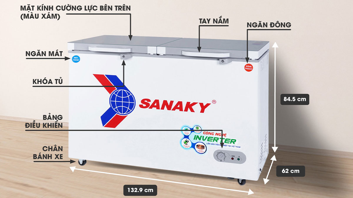 Tủ được tích hợp nhiều tiện ích khác nhằm giúp bạn dễ sử dụng hơn